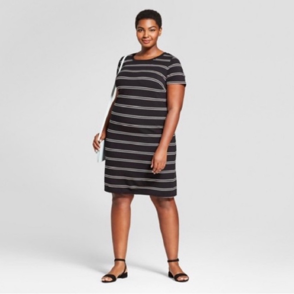 Ava and Viv Black and White Tshirt Dress